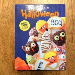 Taste of Home Halloween Mini Binder: 100+ Freaky Fun Recipes & Crafts Cookbook